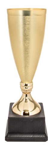13600